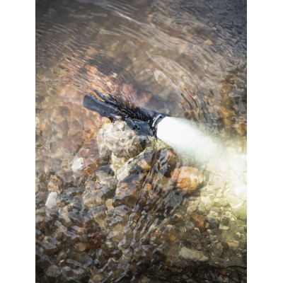 Armytek Dobermann Pro ( White Light ) Taktik El Feneri- Siyah